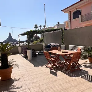 terrazza-faraglioni.sicilyhotelsitaly.net/